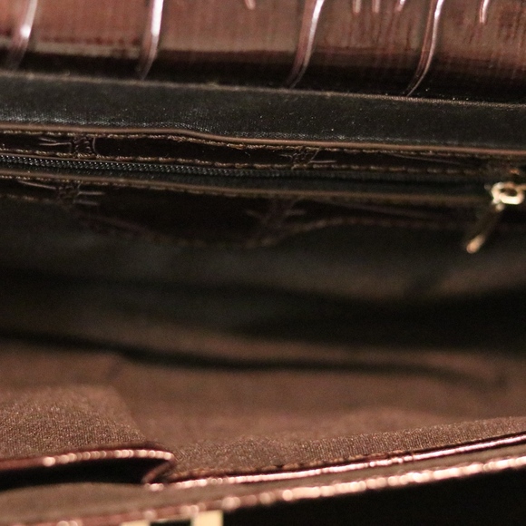 ❌{SOLD}❌Dark Brown Clutch - Picture 4 of 4